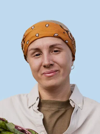 Employees connecting through peer support