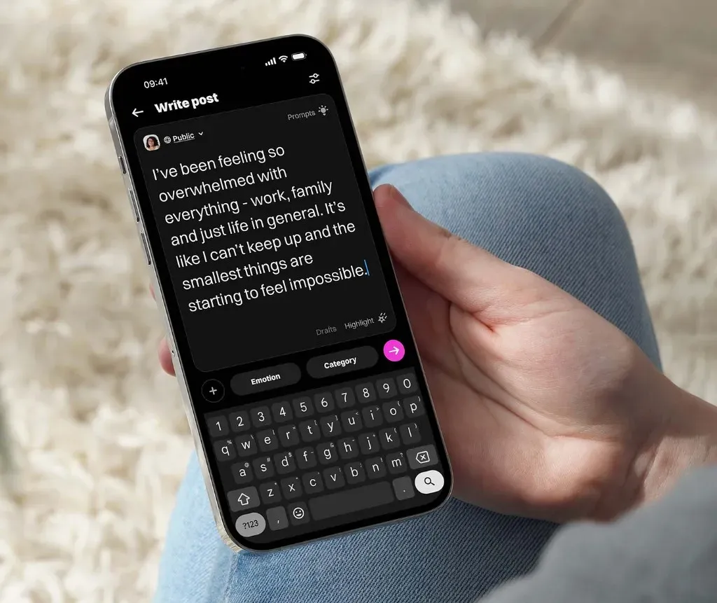 Write post screen on TalkLife Workplace app